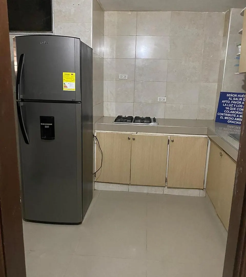 Apartamento En El Rodadero Edificio Maratea Gaira 0*,